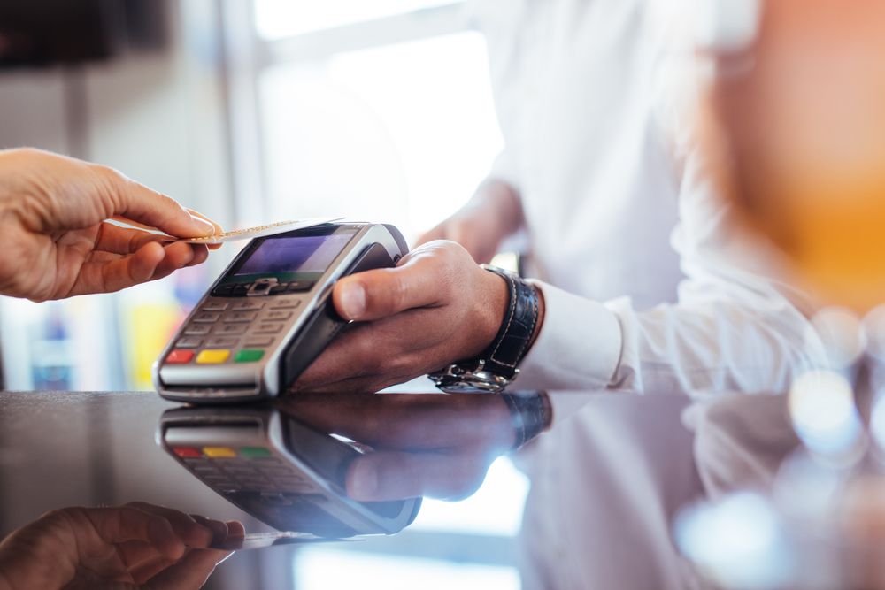 O que acontece se você pagar o mínimo do cartão de crédito?